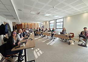 La commission Communication de l'AFIPRAL s'est retrouvée ce matin chez GATTEFOSSÉ pour échanger sur le thème : "l’utilisation de l’IA dans nos métiers de communicants" !